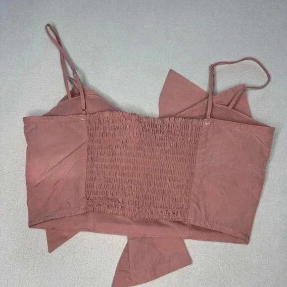 H&M Cropped Tank top with  large bow - Picture 2 of 3
